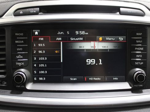 Used 2016 Kia Sorento EX w/ EX Touring Package image 14