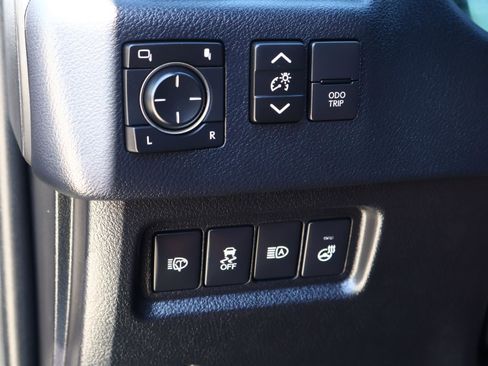 Used 2023 Lexus GX 460 Premium image 25