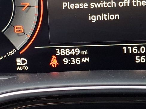 Used 2019 Audi Q8 Prestige image 22