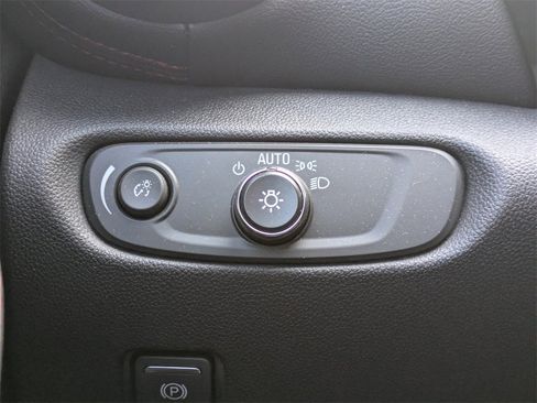 Used 2022 Chevrolet Blazer RS image 26