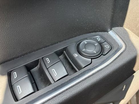 Used 2023 GMC Sierra 1500 Elevation AWD/4WD image 13