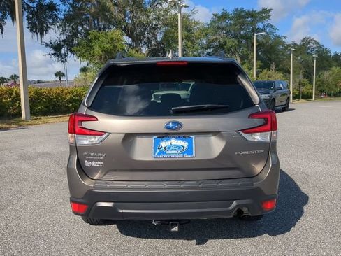 Used 2019 Subaru Forester Premium AWD/4WD image 13