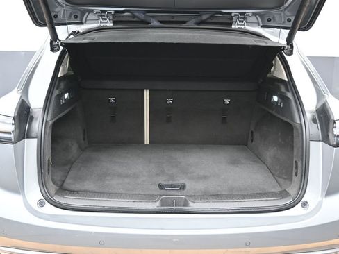 Used 2023 Buick Envision Avenir AWD/4WD image 16