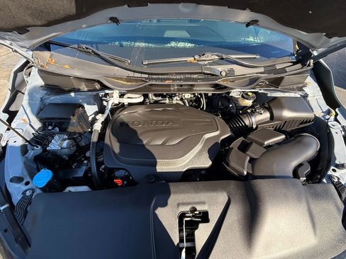 Used 2023 Honda Odyssey Sport image 12