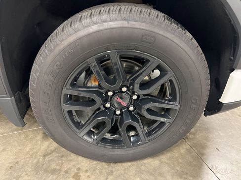 Certified 2024 GMC Sierra 1500 Elevation image 21