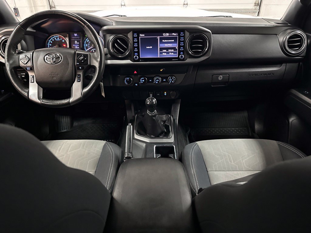 Used 2020 Toyota Tacoma TRD Sport AWD/4WD image 23
