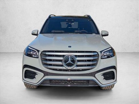 New 2026 Mercedes-Benz GLS 580 4MATIC image 6