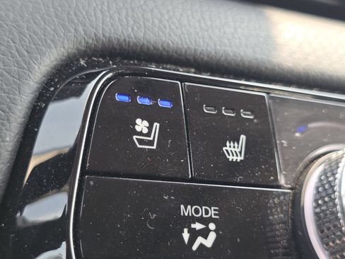 Certified 2025 Honda Pilot Elite image 6