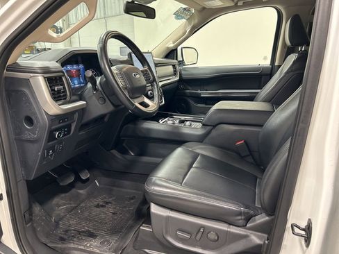 Certified 2023 Ford Expedition Max XLT image 12