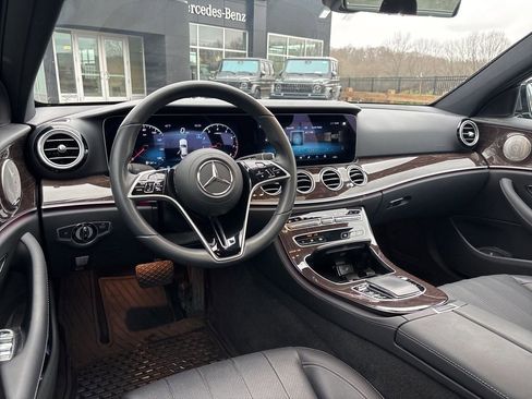 Used 2023 Mercedes-Benz E 450 4MATIC Sedan image 10