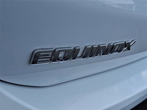 Used 2022 Chevrolet Equinox LT image 30