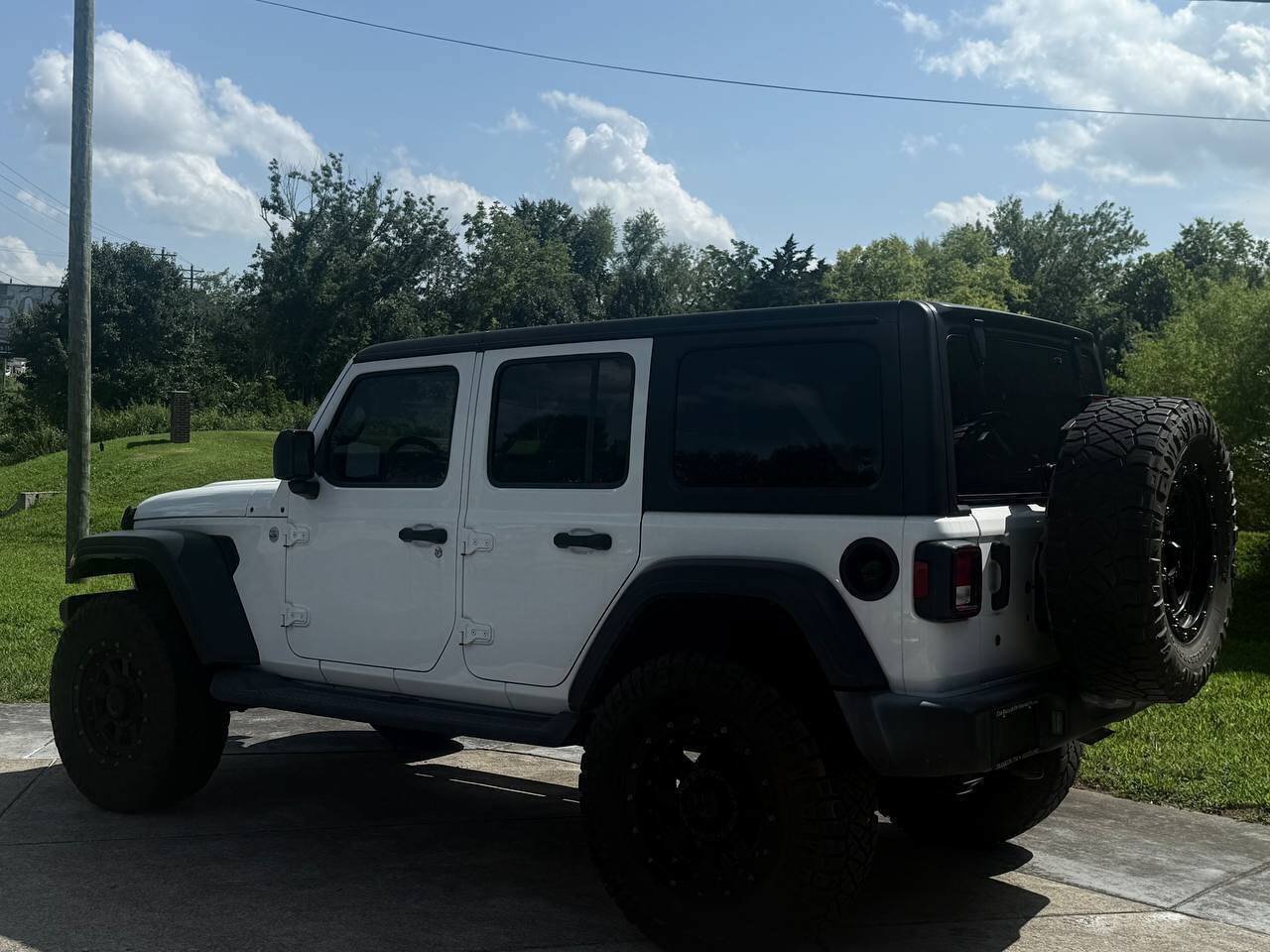 Used 2019 Jeep Wrangler Unlimited Sport S AWD/4WD image 4