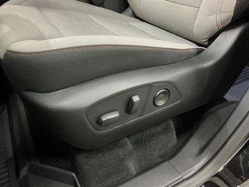 New 2026 Chevrolet Traverse LT w/ LPO, Floor Liner Package FWD image 19