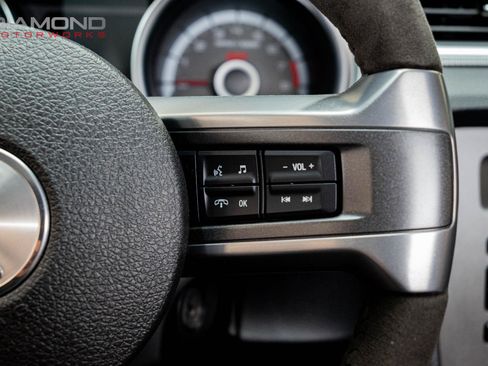 Used 2013 Ford Mustang Shelby GT500 RWD image 94