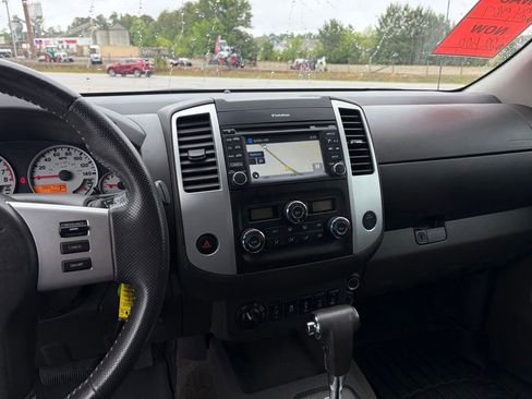 Used 2014 Nissan Frontier PRO-4X w/ Pro-4x Luxury Package AWD/4WD image 20