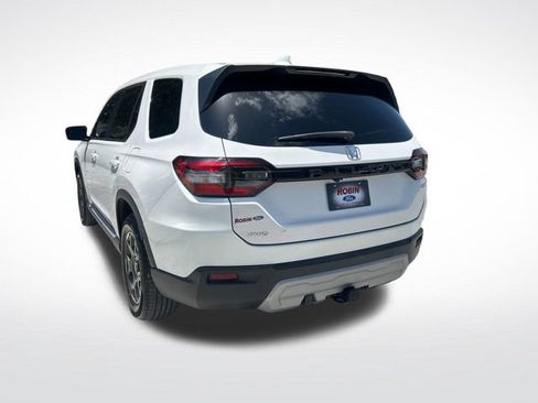 Used 2024 Honda Pilot EX-L image 3