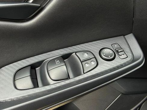 New 2025 Nissan Sentra S image 18