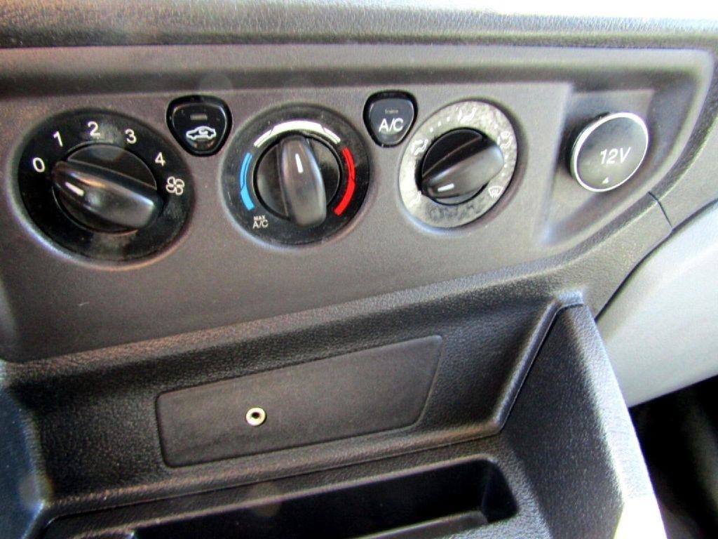 Used 2020 Ford Transit 250 Medium Roof RWD image 23