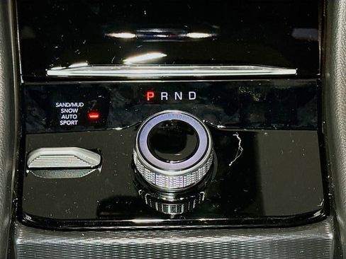 New 2025 Jeep Grand Cherokee L Limited w/ Luxury Tech Group II image 11