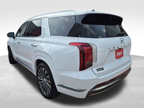 Used 2025 Hyundai Palisade Calligraphy image 3