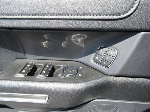 Used 2020 Ford Expedition XLT w/ Equipment Group 202A image 18