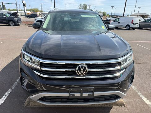 Used 2023 Volkswagen Atlas SEL AWD/4WD image 2