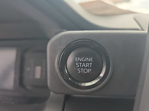 Used 2024 Toyota Tacoma SR AWD/4WD image 24