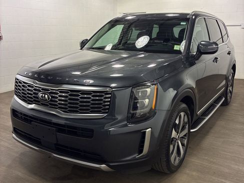 Used 2021 Kia Telluride EX w/ EX Premium Package image 4