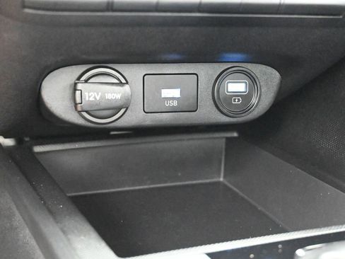 Used 2023 Hyundai Elantra SEL image 24