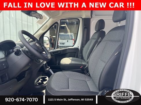 Used 2024 RAM ProMaster 2500 image 8