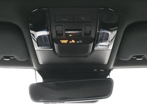 Used 2025 Lexus GX 550 w/ Accessory Package (2T) AWD/4WD image 28