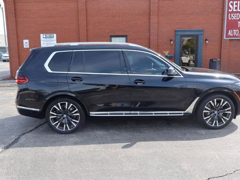 Used 2023 BMW X7 xDrive40i w/ Premium Package AWD/4WD image 10
