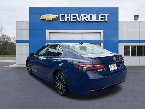 Used 2024 Toyota Camry SE FWD image 5