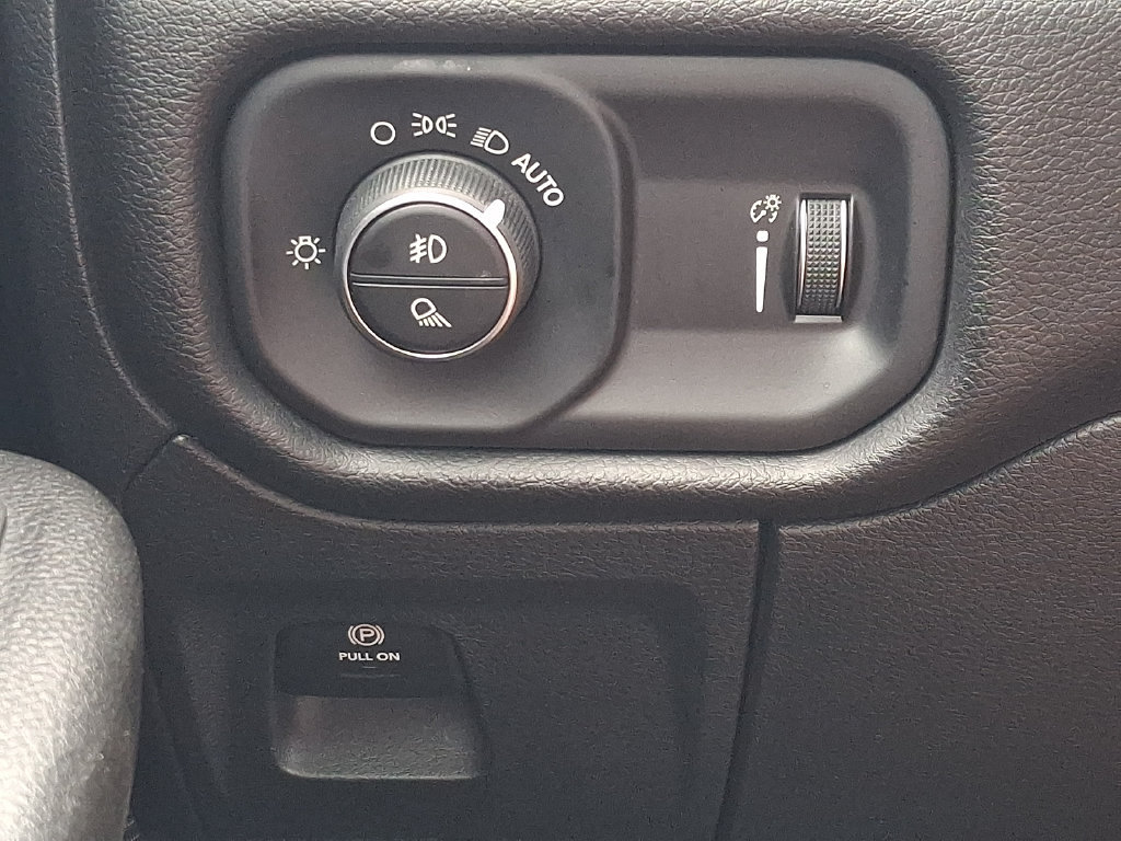 Used 2024 RAM 1500 Big Horn AWD/4WD image 25