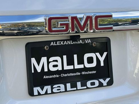 Used 2017 GMC Acadia Denali w/ Technology Package image 7