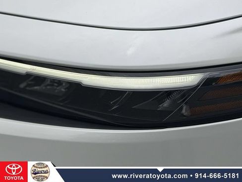 Used 2023 Honda Accord EX image 9