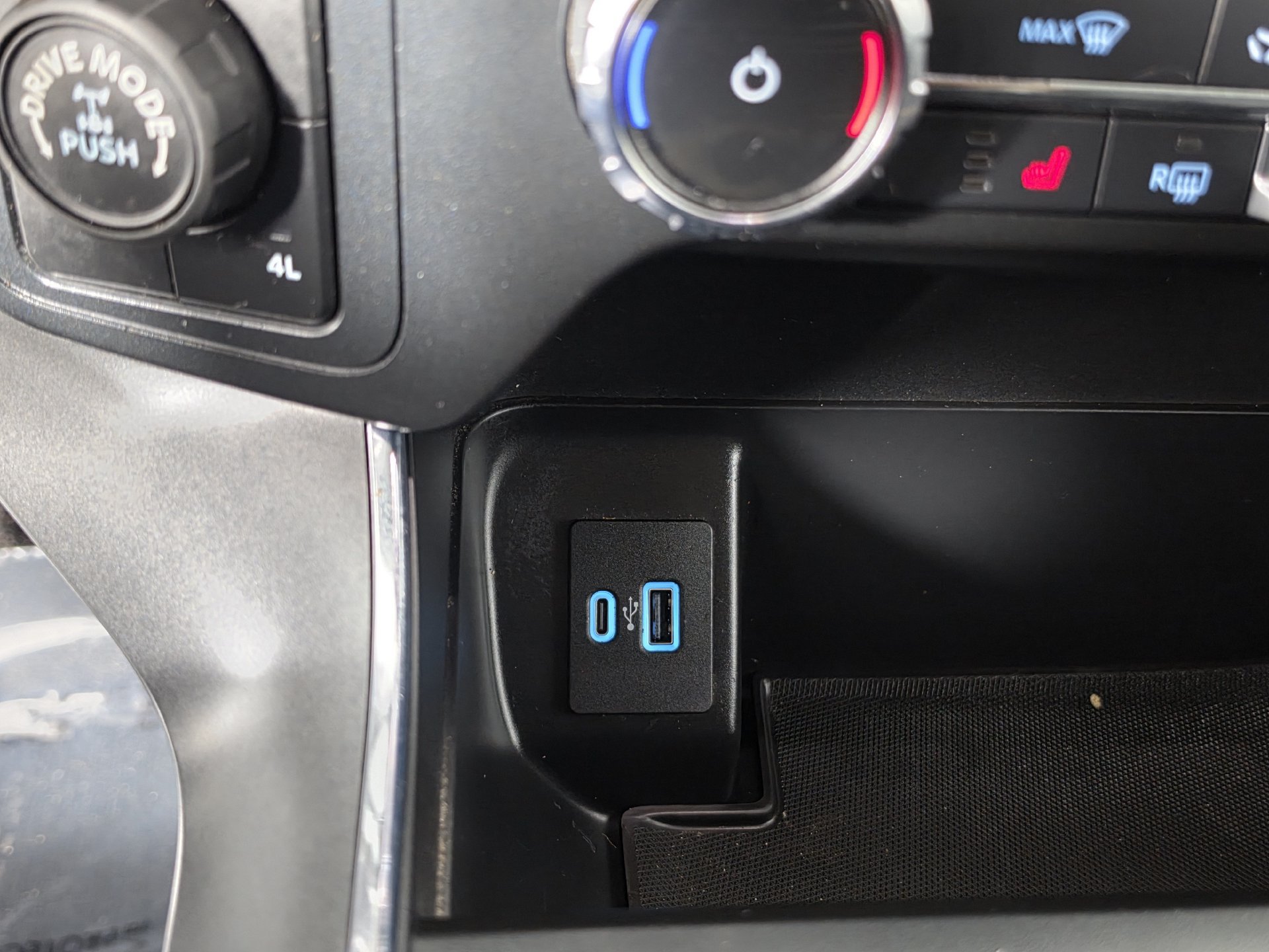 Used 2022 Ford F150 XLT w/ Equipment Group 302A High AWD/4WD image 19