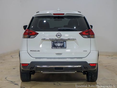 Used 2018 Nissan Rogue S AWD/4WD image 7