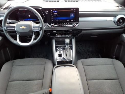 Used 2024 Chevrolet Colorado LT w/ LT Convenience Package II AWD/4WD image 9