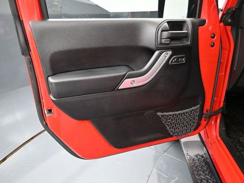 Certified 2016 Jeep Wrangler Sahara w/ Trailer Tow Group image 24