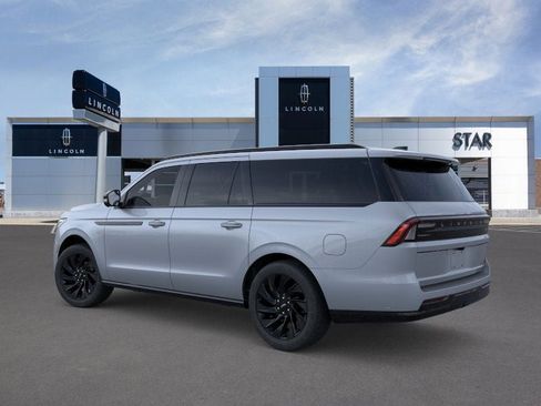 New 2025 Lincoln Navigator L Reserve w/ Jet Appearance Package image 4