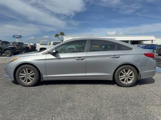 Used 2015 Hyundai Sonata SE w/ Option Group 09 image 1