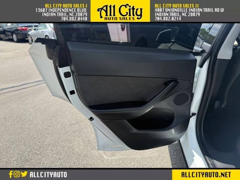 Used 2021 Tesla Model Y Long Range AWD/4WD image 23