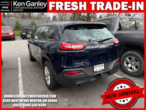Used 2014 Jeep Cherokee Sport w/ Trailer Tow Group image 8