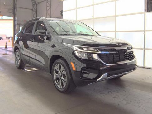 Used 2024 Kia Seltos S AWD/4WD image 4