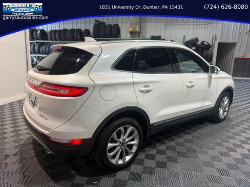 Used 2017 Lincoln MKC Select AWD/4WD image 4