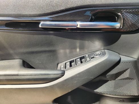 Certified 2025 Kia Seltos EX w/ EX Sunroof Package FWD image 27