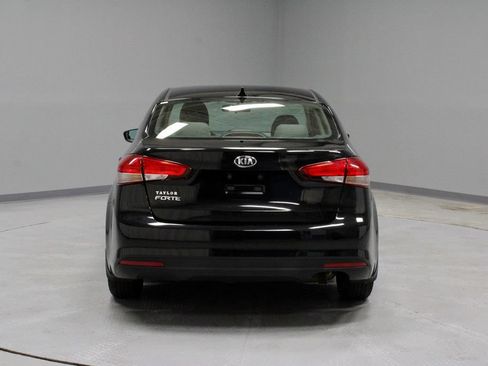 Used 2017 Kia Forte LX FWD image 9