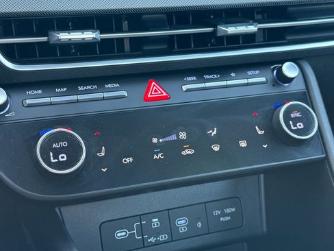 Used 2024 Hyundai Sonata SEL w/ Convenience Package image 21