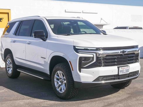 Used 2026 Chevrolet Tahoe LS w/ LPO, Dark Essentials Package AWD/4WD image 3